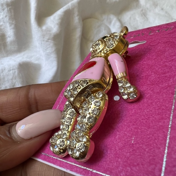 Gold Teddy Bear Pin. With Rhinestone and Hearts - Picture 5 of 7